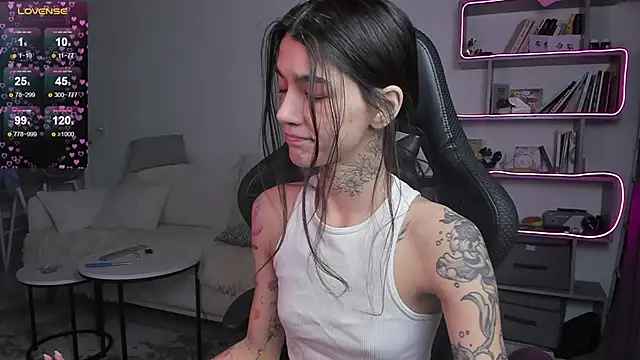 vinkitinkii online show from 02-18-25, 06:37