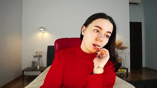 Snapshot of DiJiRay chatting on 12-12-24, 10:02 DiJiRay online show from 12-12-24, 10:02