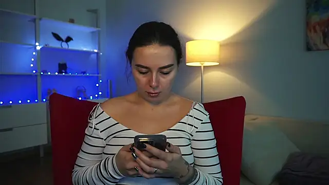 Snapshot of DiJiRay chatting on 01-10-25, 06:42 DiJiRay online show from 01-10-25, 06:42