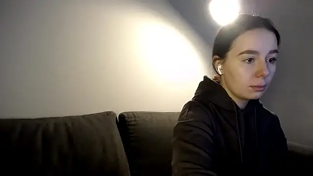 Snapshot of DiJiRay chatting on 03-18-25, 06:57 DiJiRay online show from 03-18-25, 06:57