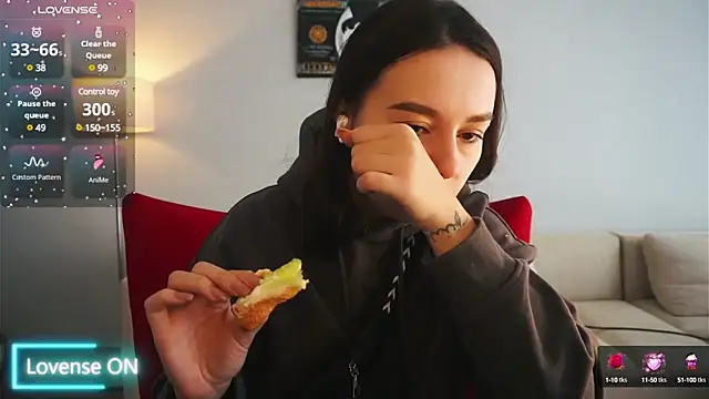 Snapshot of DiJiRay chatting on 03-19-25, 06:46 DiJiRay online show from 03-19-25, 06:46