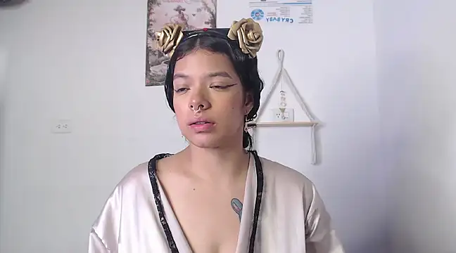 Snapshot of yungelitamor_ chatting on 02-02-25, 08:35 yungelitamor online show from 02-02-25, 08:35