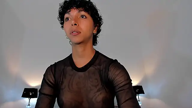 xhenisa  online show from 03-15-25, 08:10