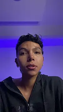 xhenisa  online show from 01-15-26, 02:38