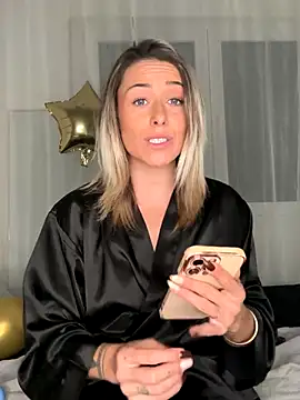 Snapshot of petrouchkaaa_ chatting on 11-20-25, 09:14 petrouchkaaa online show from 11-20-25, 09:14