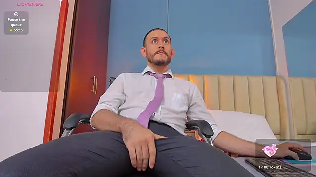 jeanpiere  online show from 02-06-25, 03:37