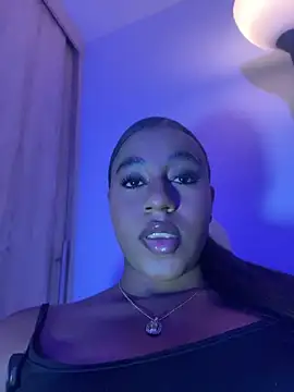 charlotteeruss online show from 07-19-26, 01:20
