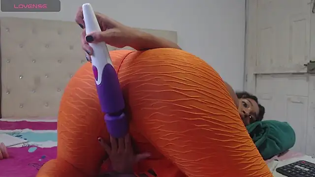 melisacruzz online show from 12-11-24, 10:27