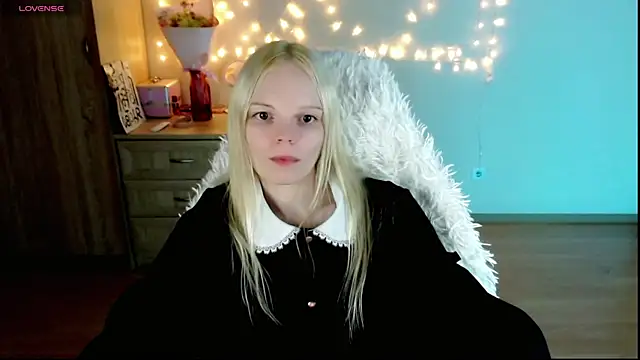 Emily Nyaffee online show from 02-28-25, 03:26