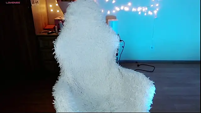 Emily Nyaffee online show from 03-20-25, 10:18