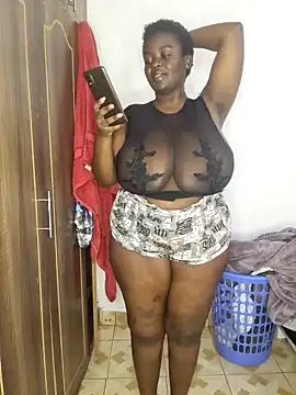 Snapshot of hornycreamybabe chatting on 12-02-24, 09:24 hornycreamybabe online show from 12-02-24, 09:24