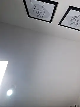 Snapshot of hornycreamybabe chatting on 11-25-25, 06:46 hornycreamybabe online show from 11-25-25, 06:46