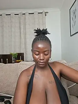 Snapshot of hornycreamybabe chatting on 07-16-26, 06:03 hornycreamybabe online show from 07-16-26, 06:03