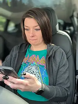 Snapshot of LadyLena1 chatting on 03-01-25, 09:04 LadyLena1 online show from 03-01-25, 09:04