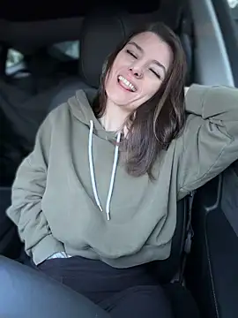 LadyLena1 online show from 12-19-25, 04:14