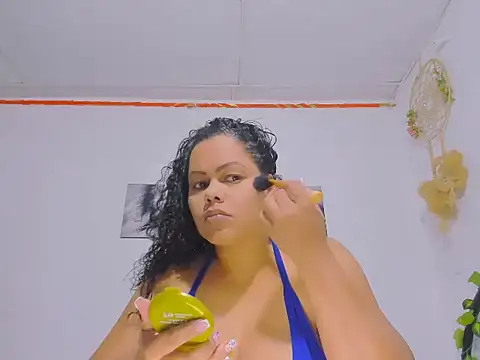 Snapshot of Alhelqueen chatting on 02-19-26, 01:07 Alhelqueen online show from 02-19-26, 01:07