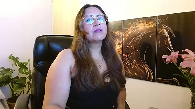 Snapshot of amalia_brunette chatting on 05-09-26, 11:54 amalia brunette online show from 05-09-26, 11:54