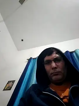 ZIMMY25 online show from 11-18-25, 06:01