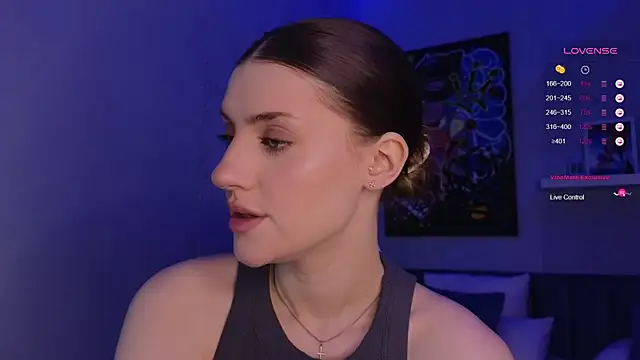 Snapshot of Skinny_Alice chatting on 01-24-25, 01:13 Skinny Alice online show from 01-24-25, 01:13