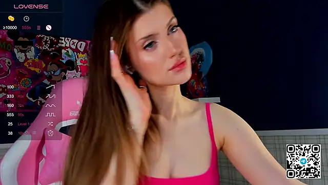 Snapshot of Skinny_Alice chatting on 03-10-25, 01:12 Skinny Alice online show from 03-10-25, 01:12