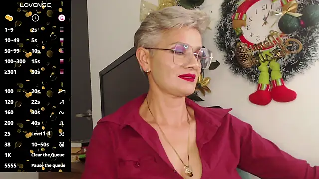 scarlett paris22 online show from 12-30-24, 11:17