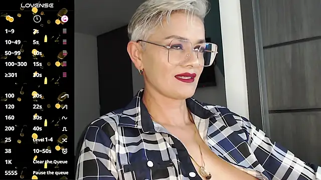 scarlett paris22 online show from 02-21-25, 11:21