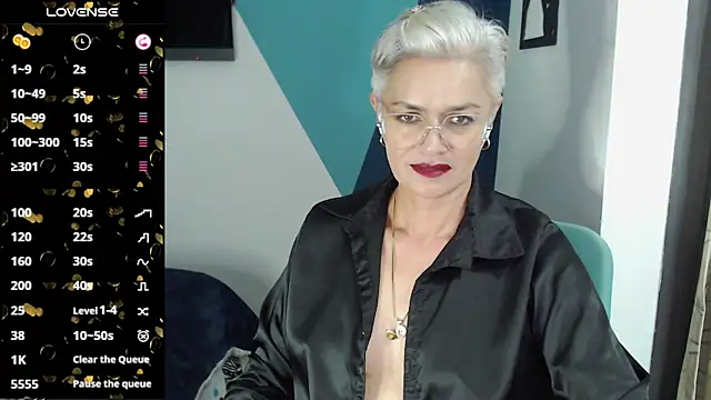 scarlett paris22 online show from 02-25-25, 11:22