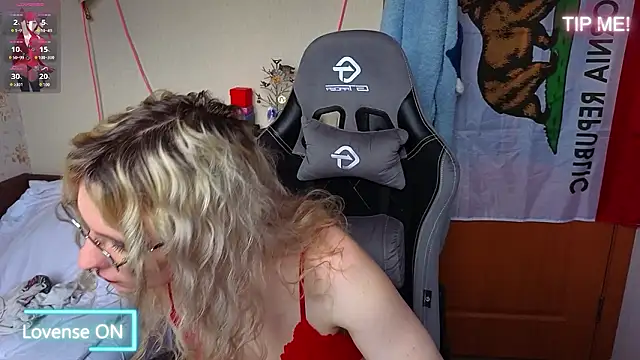 Lori Myaf online show from 03-12-26, 01:50