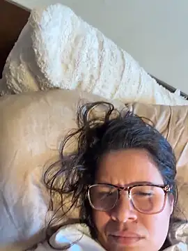 Snapshot of meepicgirl chatting on 03-13-26, 06:25 meepicgirl online show from 03-13-26, 06:25