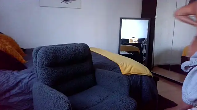 Snapshot of sarametisse26 chatting on 02-25-26, 07:18 sarametisse26 online show from 02-25-26, 07:18