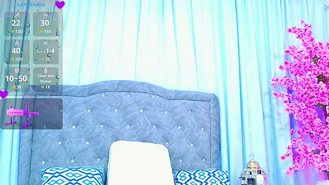 Snapshot of ZafiroClean chatting on 03-06-25, 01:27 ZafiroClean online show from 03-06-25, 01:27