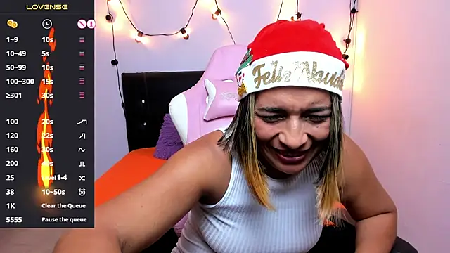 Snapshot of tammy_lynn69 chatting on 12-27-24, 09:22 tammy lynn69 online show from 12-27-24, 09:22