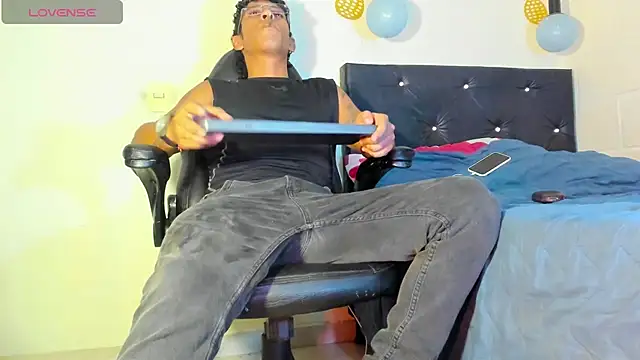 FuckHardlove online show from 02-14-25, 03:22