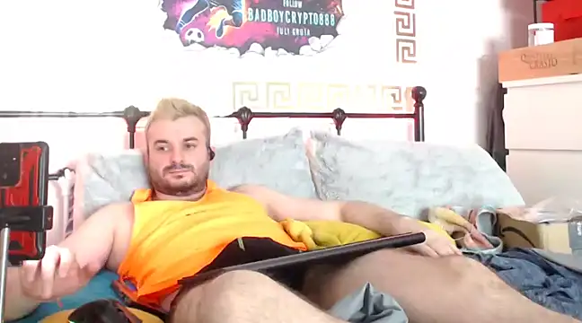 Snapshot of erotico69xxx chatting on 03-04-25, 11:00 erotico69xxx online show from 03-04-25, 11:00