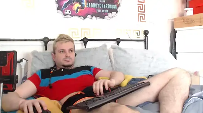 Snapshot of erotico69xxx chatting on 03-08-25, 11:37 erotico69xxx online show from 03-08-25, 11:37