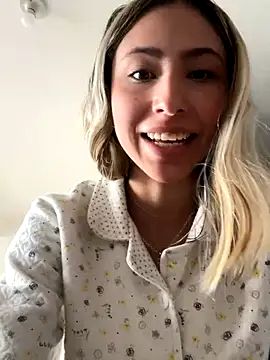 Ameellie online show from 09-14-25, 03:22