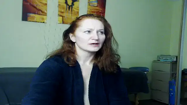 Snapshot of AmellyGrand chatting on 12-30-24, 06:49 AmellyGrand online show from 12-30-24, 06:49