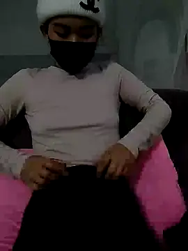 Snapshot of I_AM_NOT_A_SLUT chatting on 01-07-25, 03:24 I AM NOT A SLUT online show from 01-07-25, 03:24