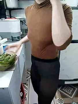 Snapshot of I_AM_NOT_A_SLUT chatting on 03-20-25, 06:52 I AM NOT A SLUT online show from 03-20-25, 06:52