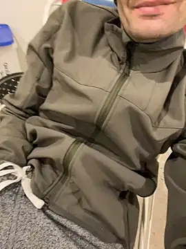 Snapshot of athenphysics chatting on 12-26-24, 05:40 athenphysics online show from 12-26-24, 05:40