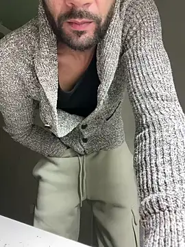 Snapshot of athenphysics chatting on 11-11-25, 10:10 athenphysics online show from 11-11-25, 10:10