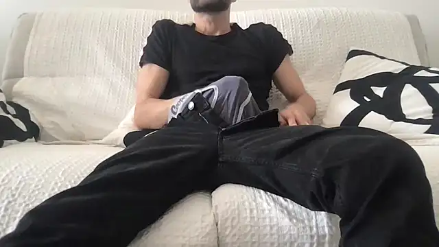 Snapshot of athenphysics chatting on 12-18-25, 12:33 athenphysics online show from 12-18-25, 12:33