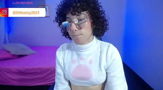 Snapshot of little__amy_ chatting on 01-05-25, 03:22 little amy online show from 01-05-25, 03:22