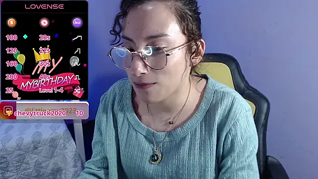 Snapshot of little__amy_ chatting on 02-02-25, 11:53 little amy online show from 02-02-25, 11:53