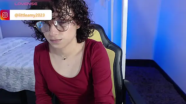Snapshot of little__amy_ chatting on 02-10-25, 09:47 little amy online show from 02-10-25, 09:47
