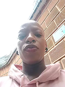 Snapshot of Coco_Kiss chatting on 10-27-25, 07:07 Coco Kiss online show from 10-27-25, 07:07