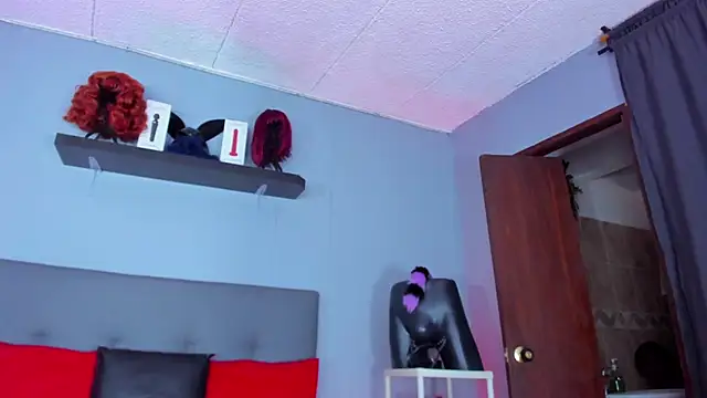 Snapshot of Coco_Kiss chatting on 11-20-25, 07:13 Coco Kiss online show from 11-20-25, 07:13