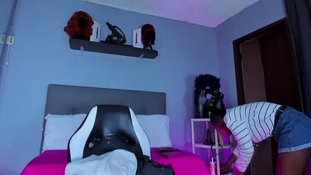 Snapshot of Coco_Kiss chatting on 02-12-26, 07:20 Coco Kiss online show from 02-12-26, 07:20