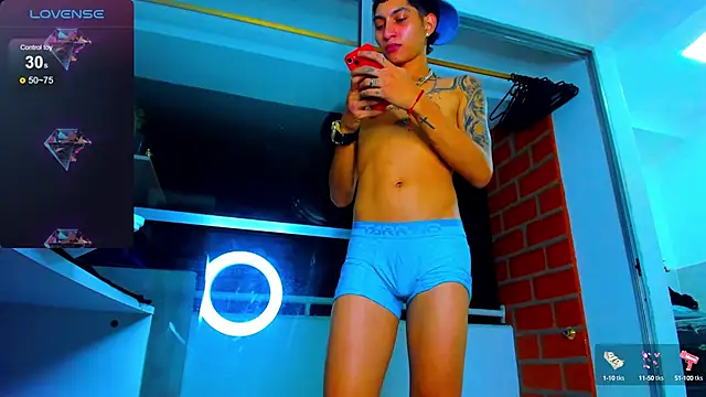 Snapshot of Hardcockboysxxx chatting on 02-19-25, 05:38 Hardcockboysxxx online show from 02-19-25, 05:38