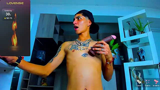 Snapshot of Hardcockboysxxx chatting on 02-26-25, 10:26 Hardcockboysxxx online show from 02-26-25, 10:26